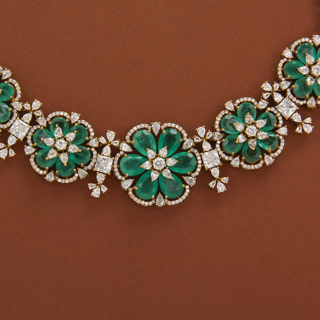 Nithara Victorian Short Necklace Set