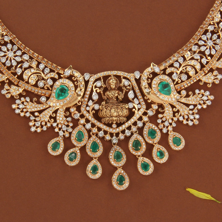 Divine Look Short Necklace Set