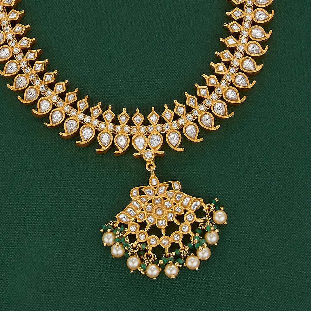 Traditional Reversible Kundan Short Necklace