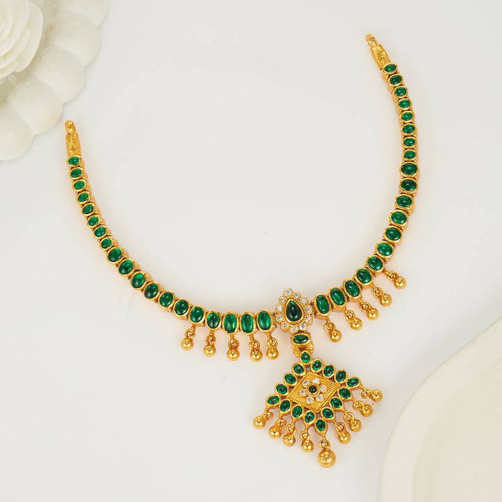 Shivya Reversible Short Necklace