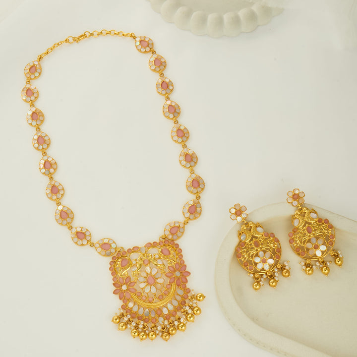 Shabitha Short Necklace Set