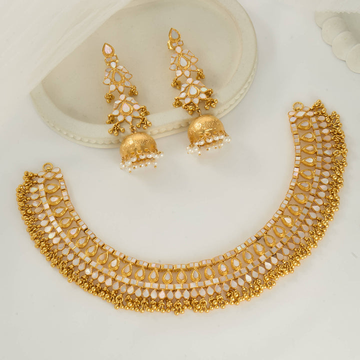 Charvikha Short Necklace Set