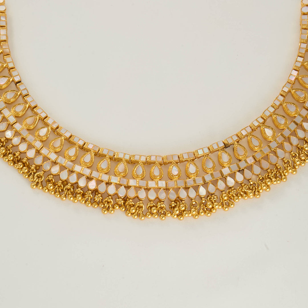 Charvikha Short Necklace Set