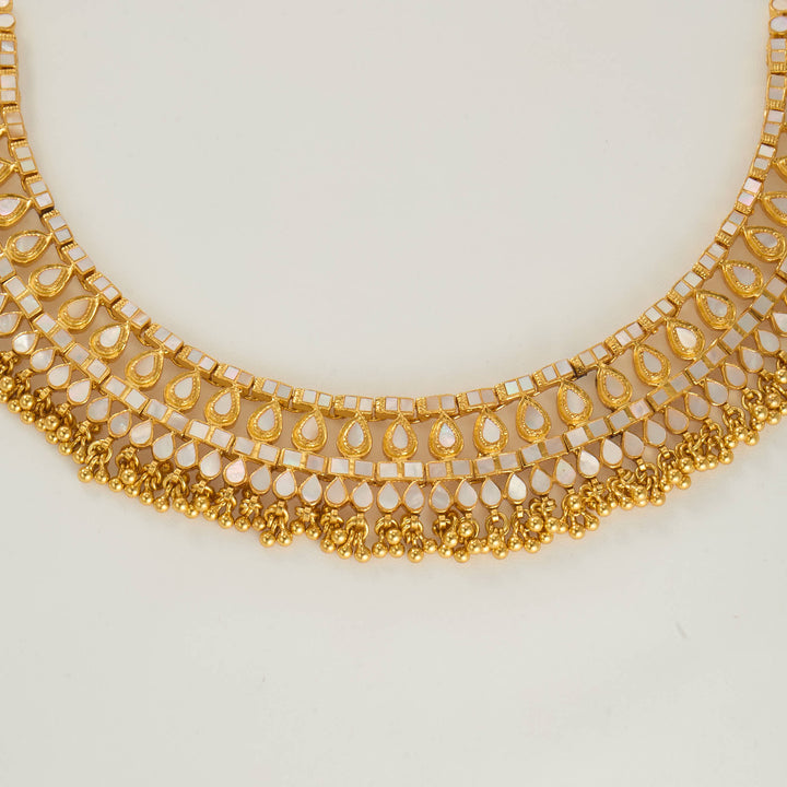 Charvikha Short Necklace Set
