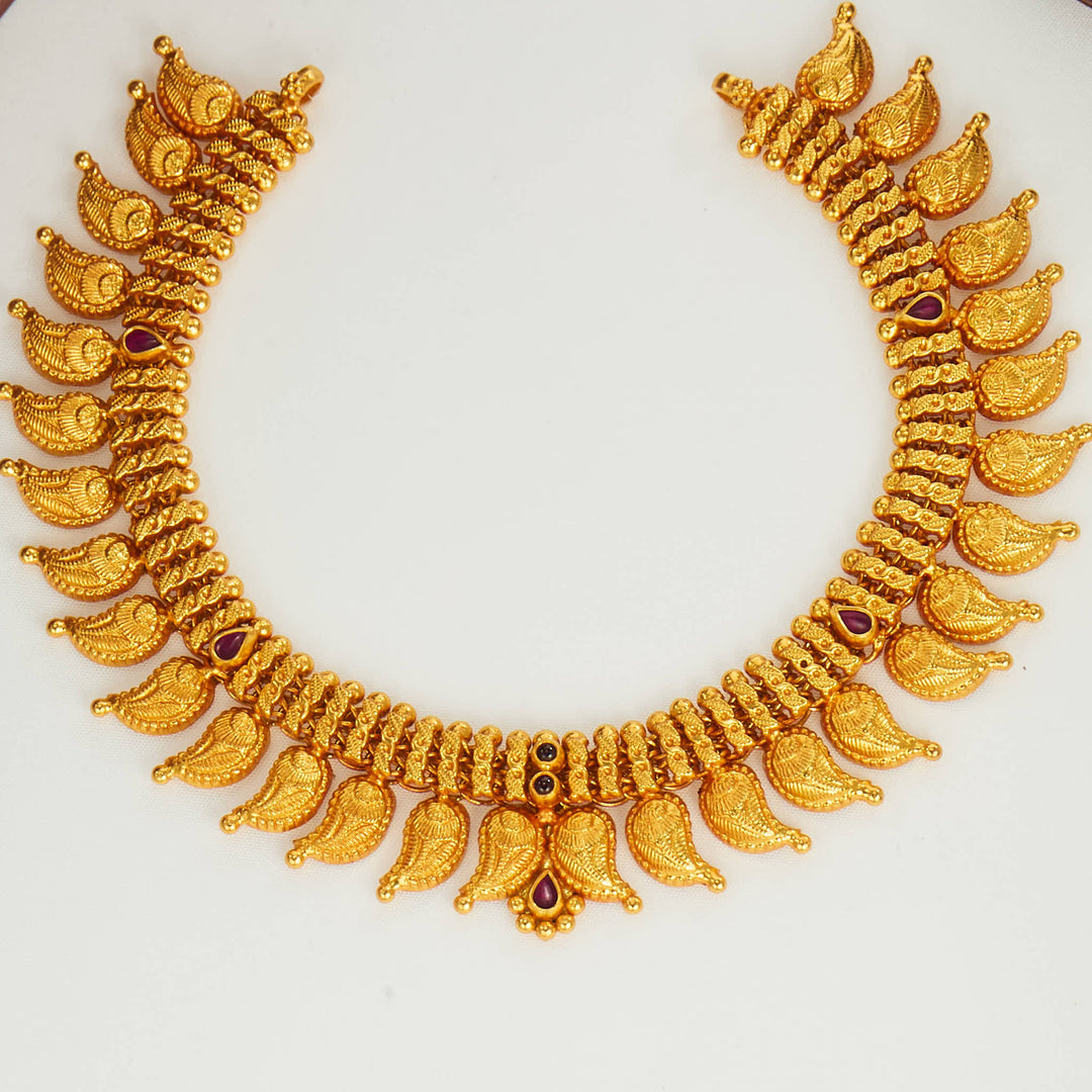 Sithika Short Necklace