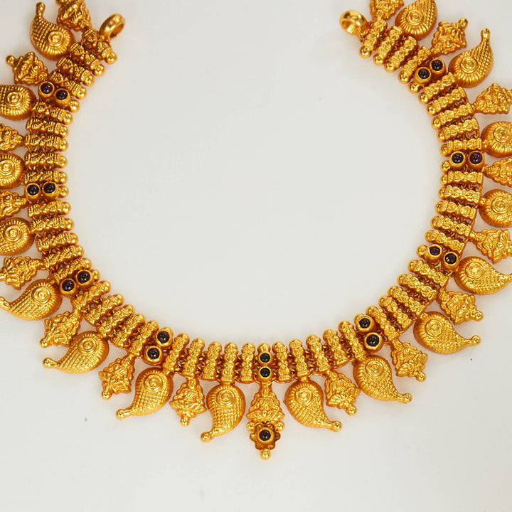 Rithika Short Necklace