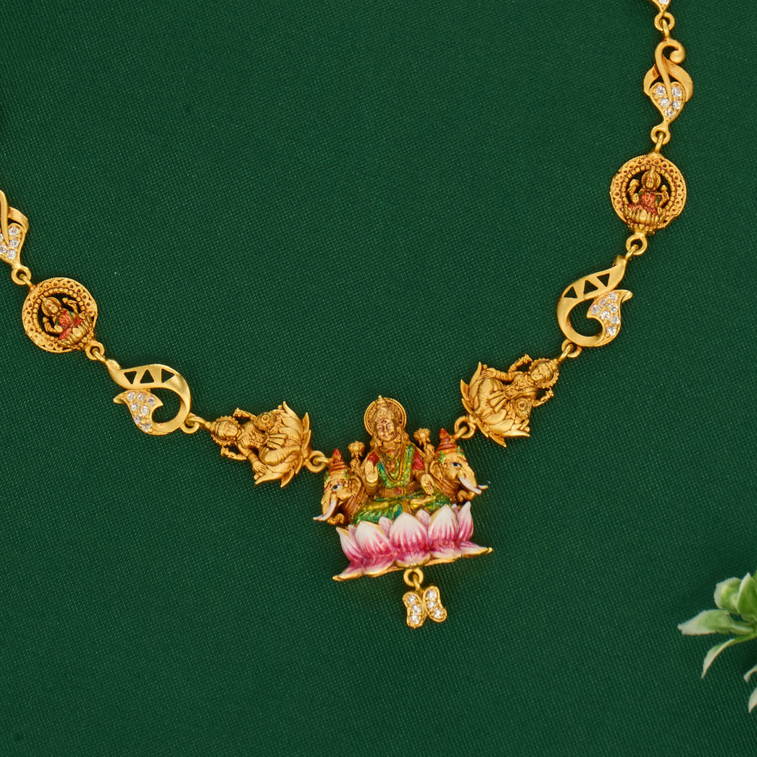 Amazing 3D Spl Short Necklace