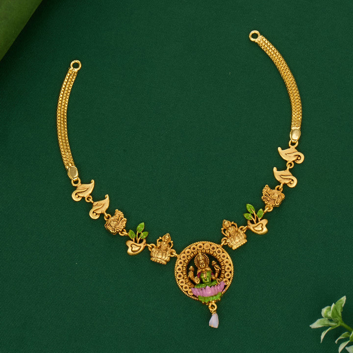 Fabulous 3D Spl Short Necklace