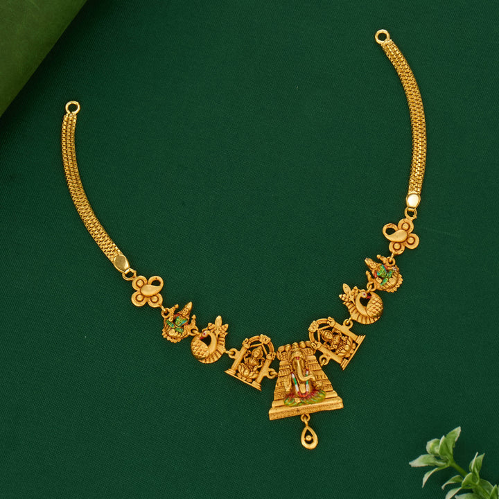 Divine Look 3D Spl Short Necklace