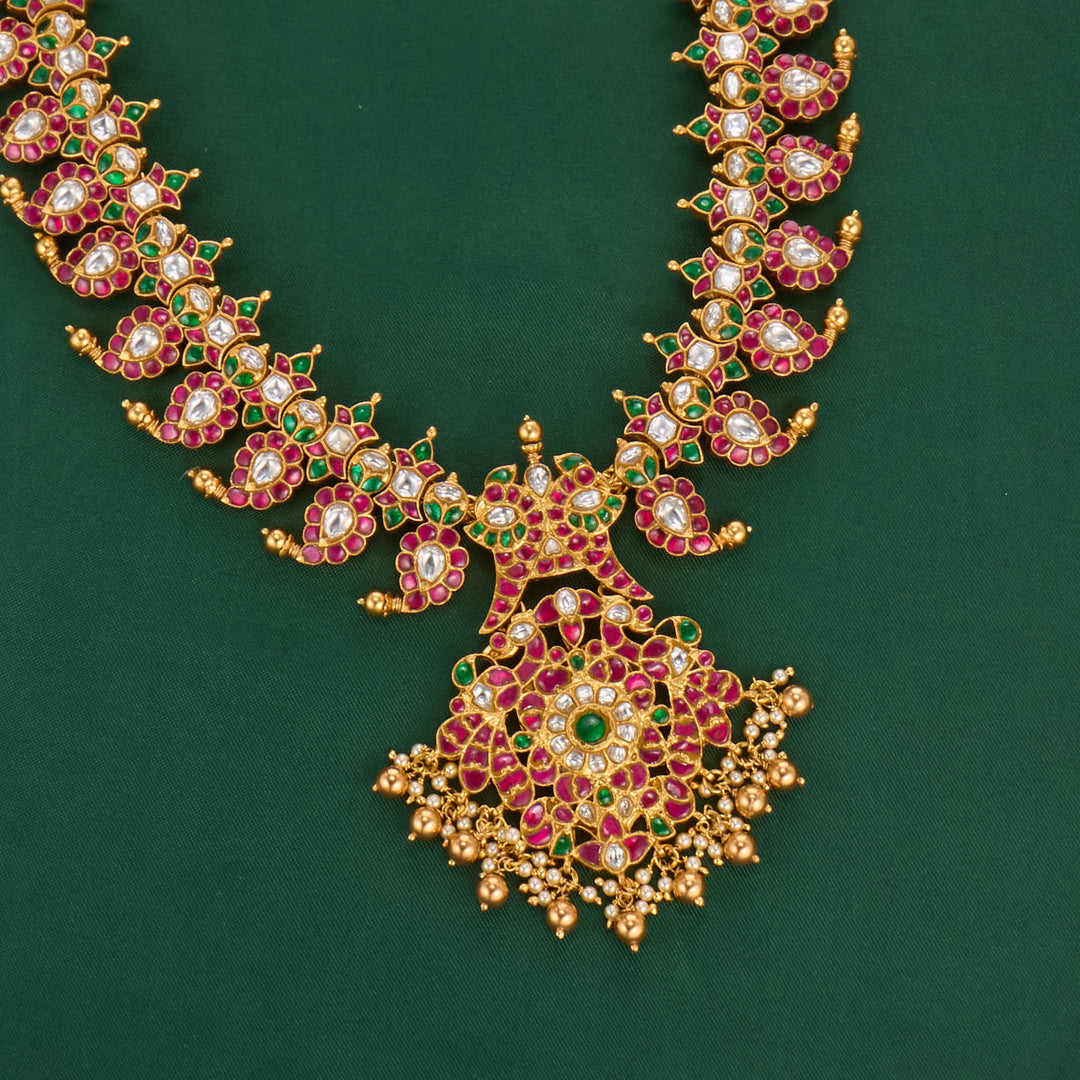 Attractive Kundan Long Necklace