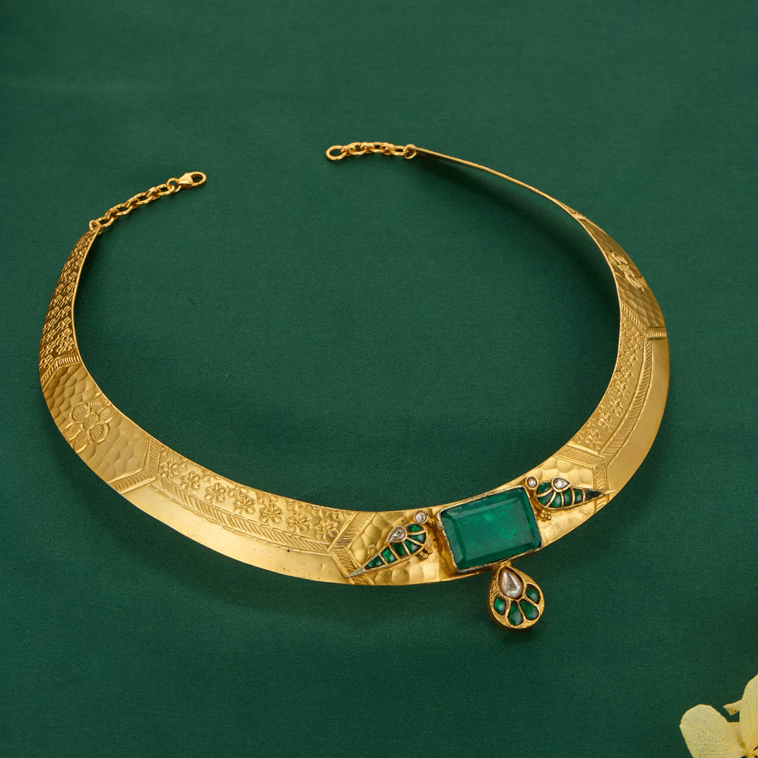 Adorable Hasli Necklace