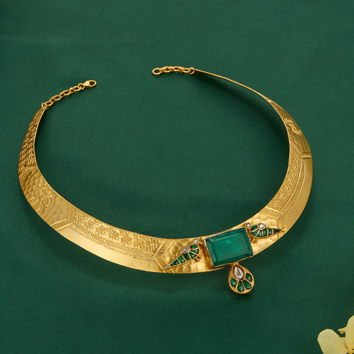 Adorable Hasli Necklace