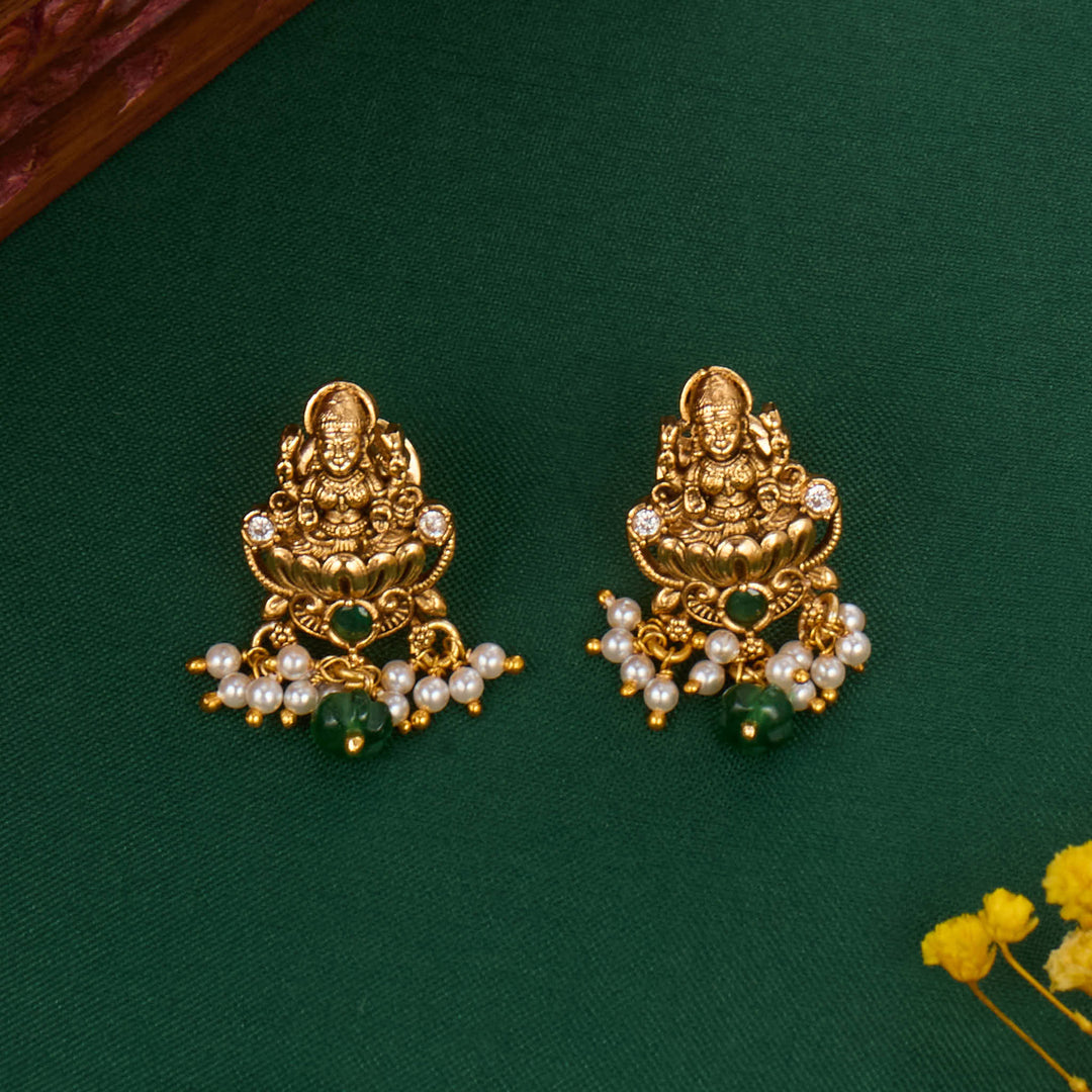 Attractive Nagas Short Necklace Set