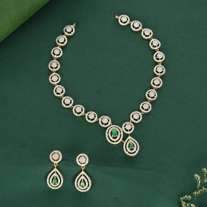 Vihana Short Necklace Set