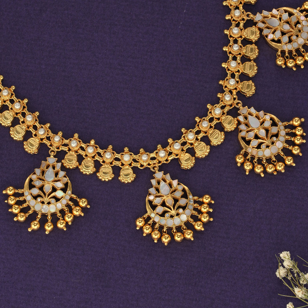 Sanjana Short Necklace