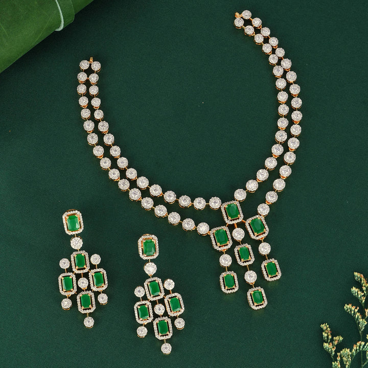 Luxurious Short Necklace Set