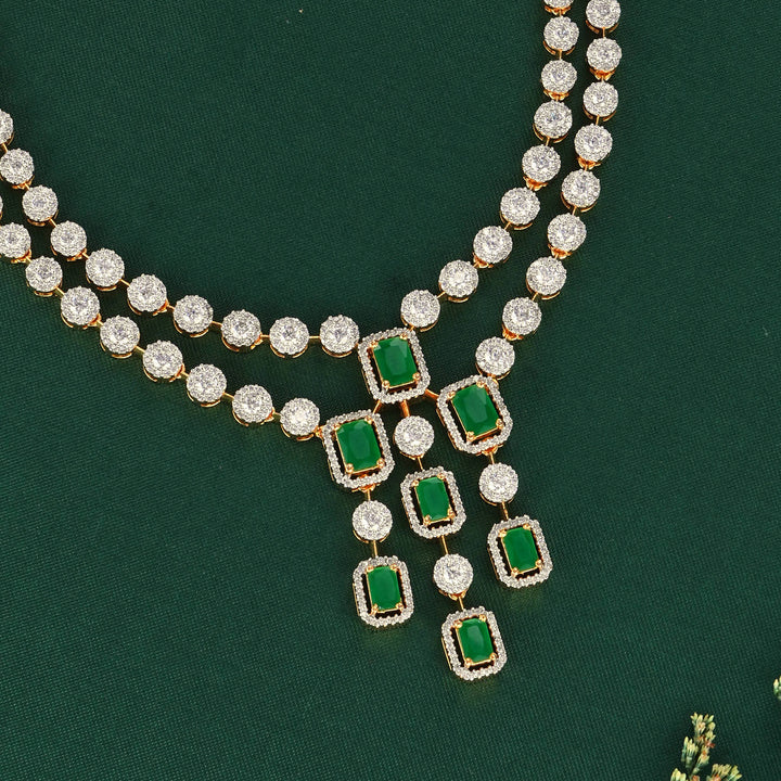 Luxurious Short Necklace Set