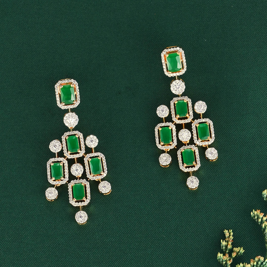 Luxurious Short Necklace Set
