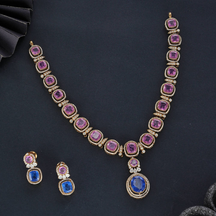 Lithisha Short Necklace Set