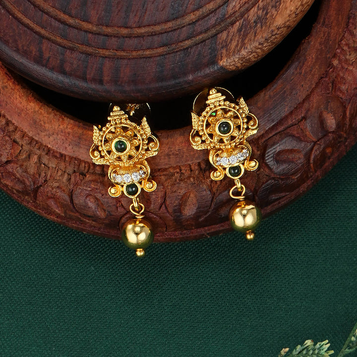 Stunning Short Necklace Set