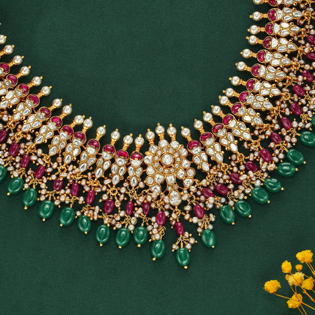 Aashvika Kundan Short Necklace