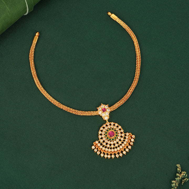 Riyanaa Stone Short Necklace