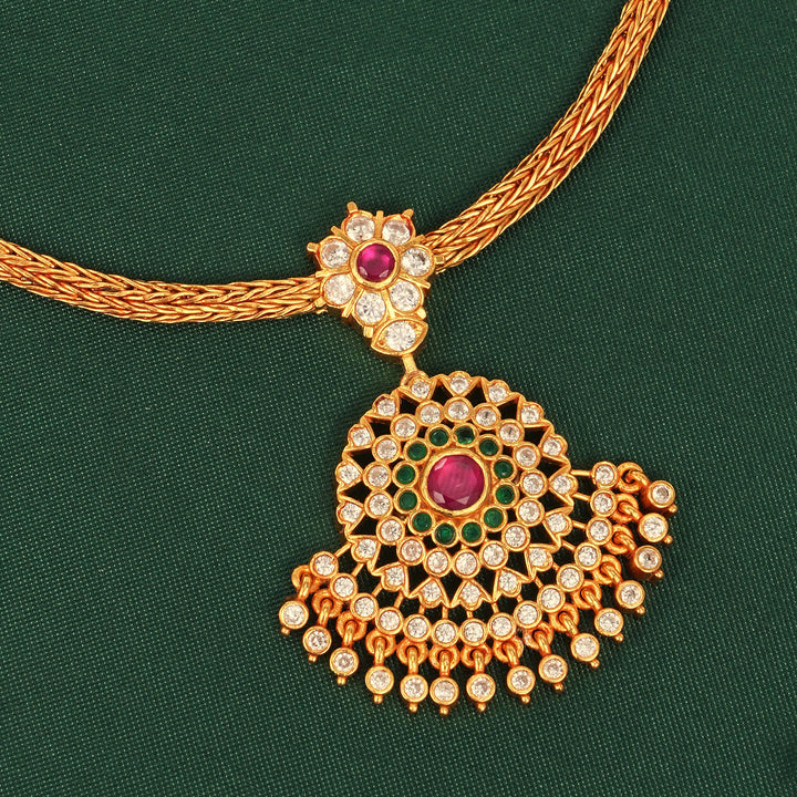 Riyanaa Stone Short Necklace
