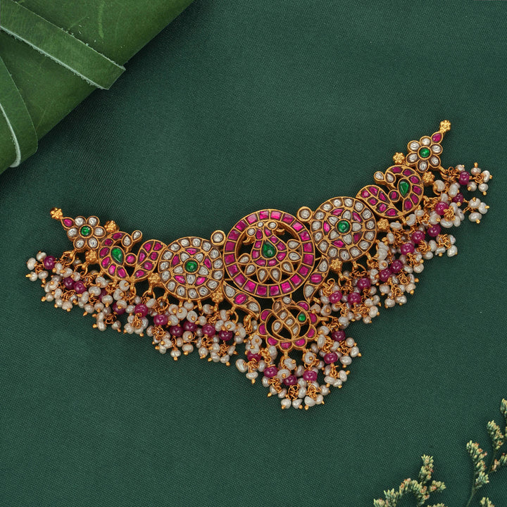 Anvikha Kundan Choker