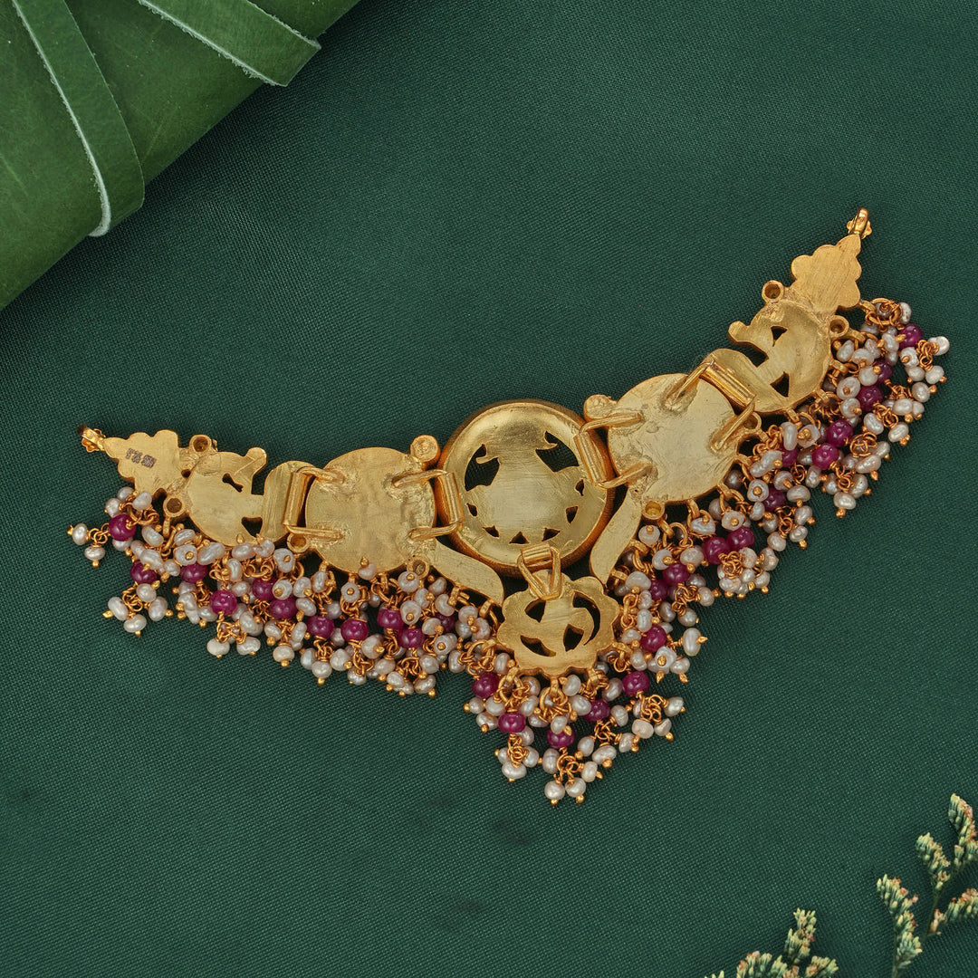 Anvikha Kundan Choker