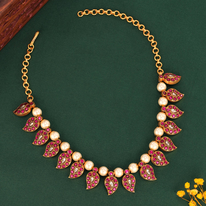 Dhiksha Kundan Short Necklace