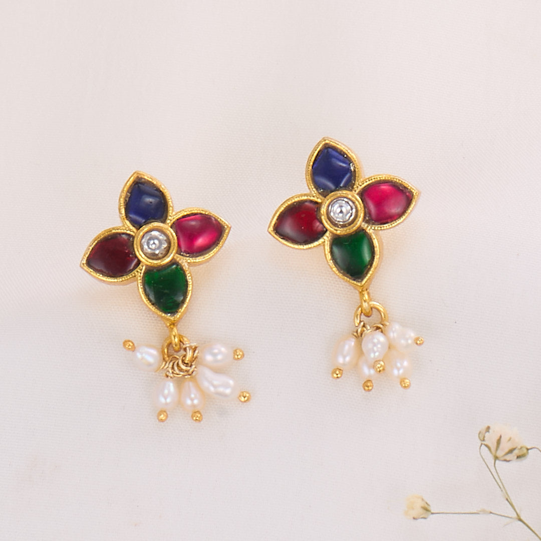 Nirmukta Mini Choker Set