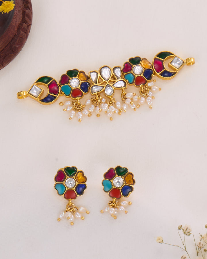 Gunatraya Mini Choker Set