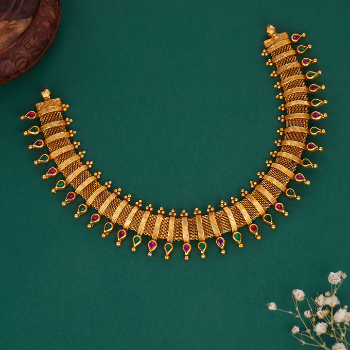 Jhanshika Nagas Short Necklace