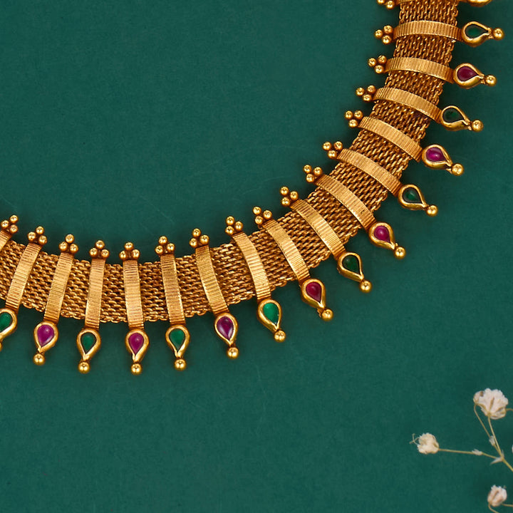 Jhanshika Nagas Short Necklace