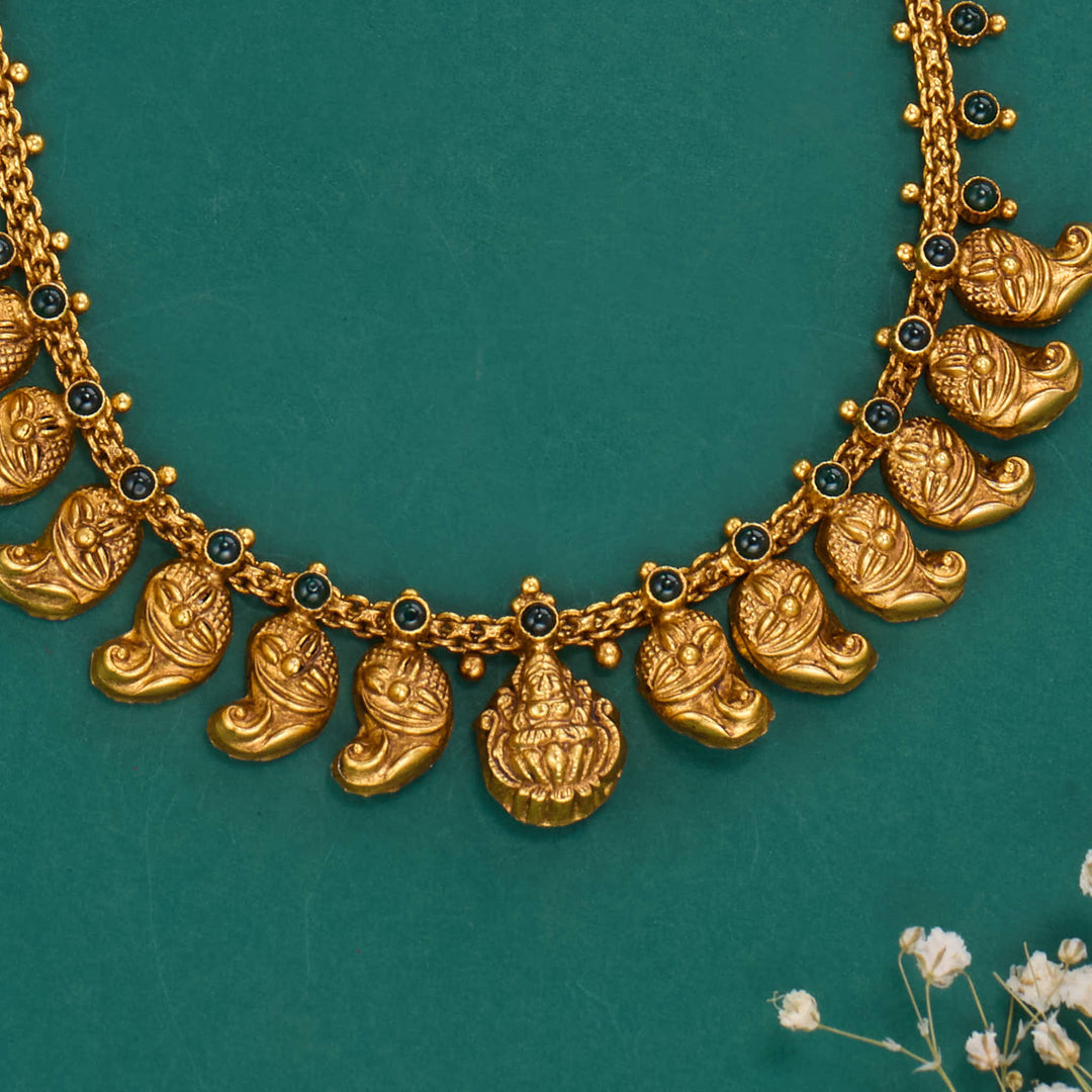 Aashmikha Nagas Short Necklace