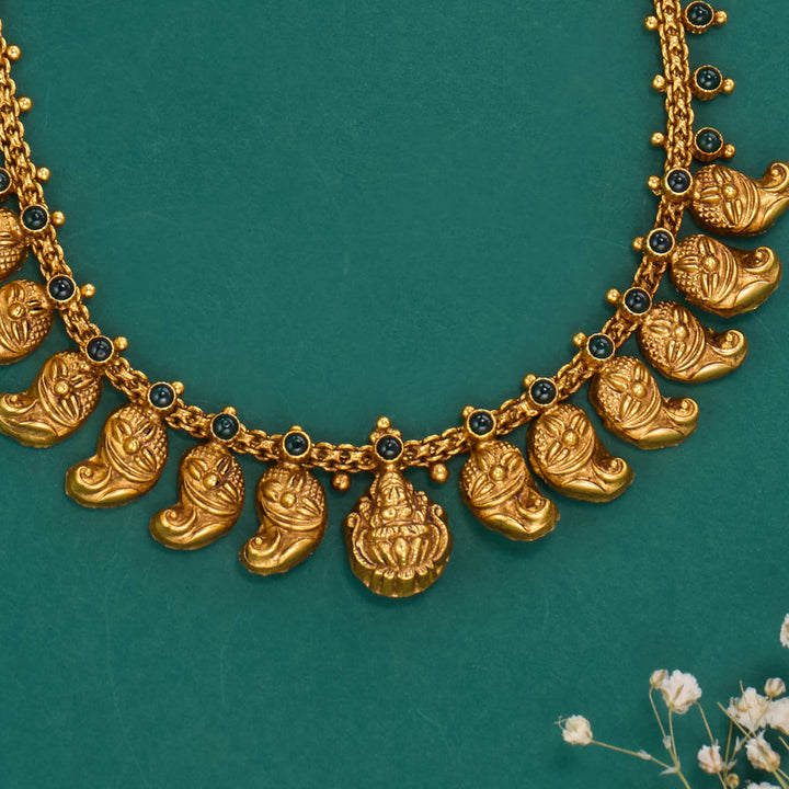 Aashmikha Nagas Short Necklace