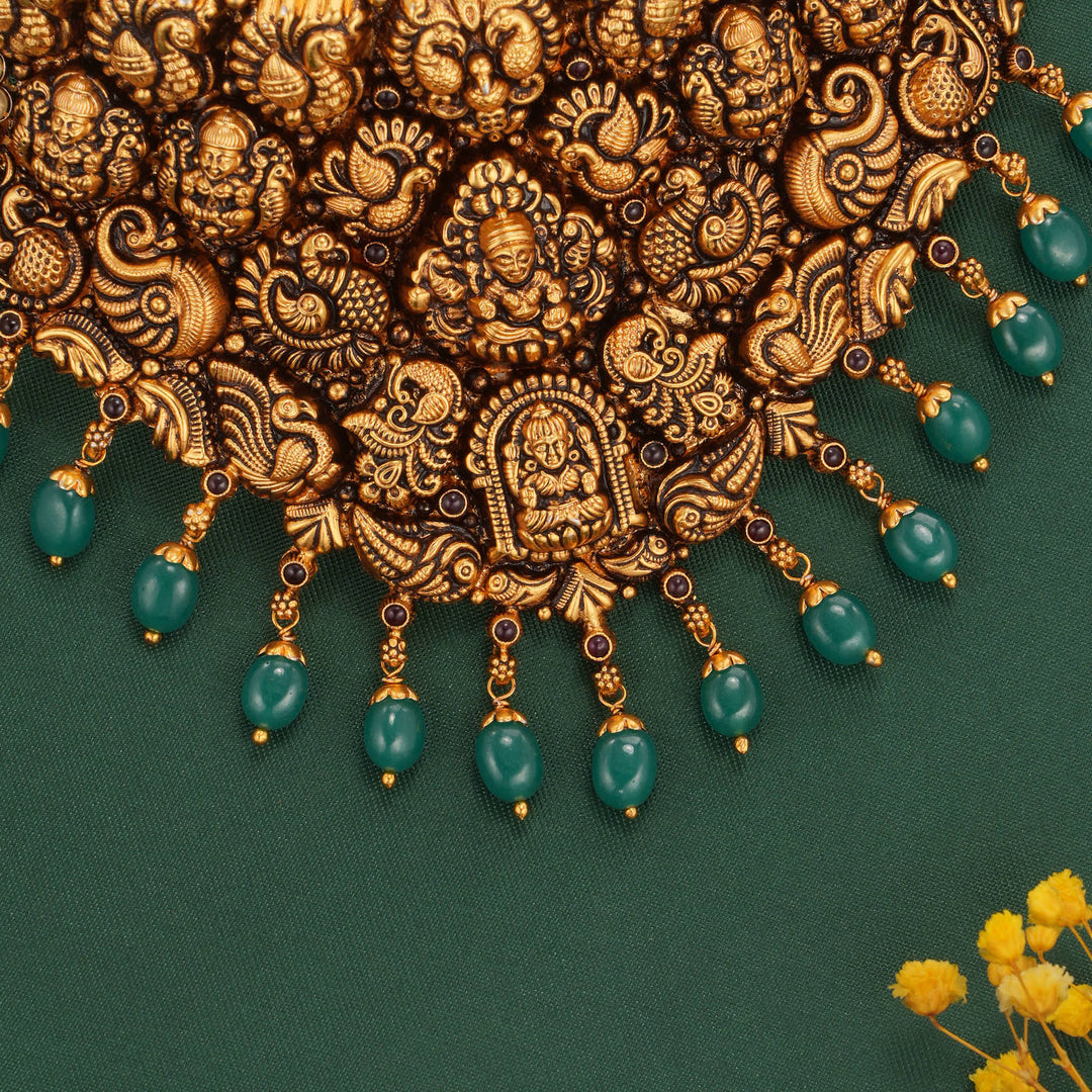 Attractive Nagas Choker