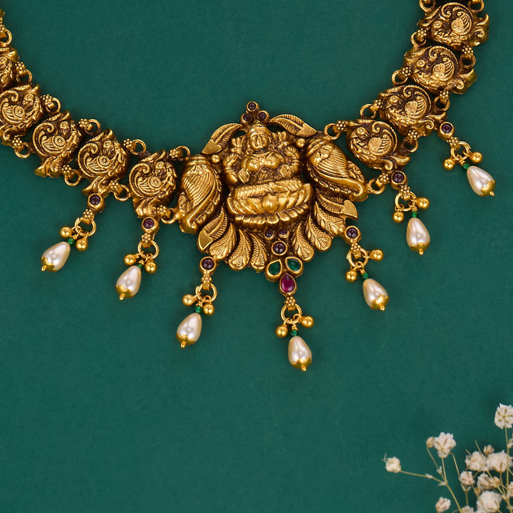 Nikitha Nagas Short Necklace