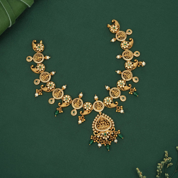 Tanvisha Nagas Short Necklace