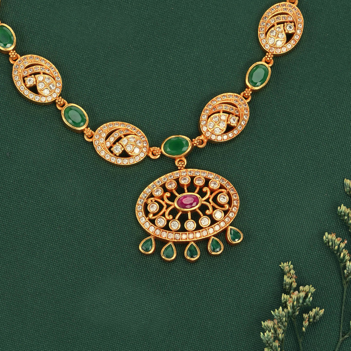 Vaishira Stone Short Necklace