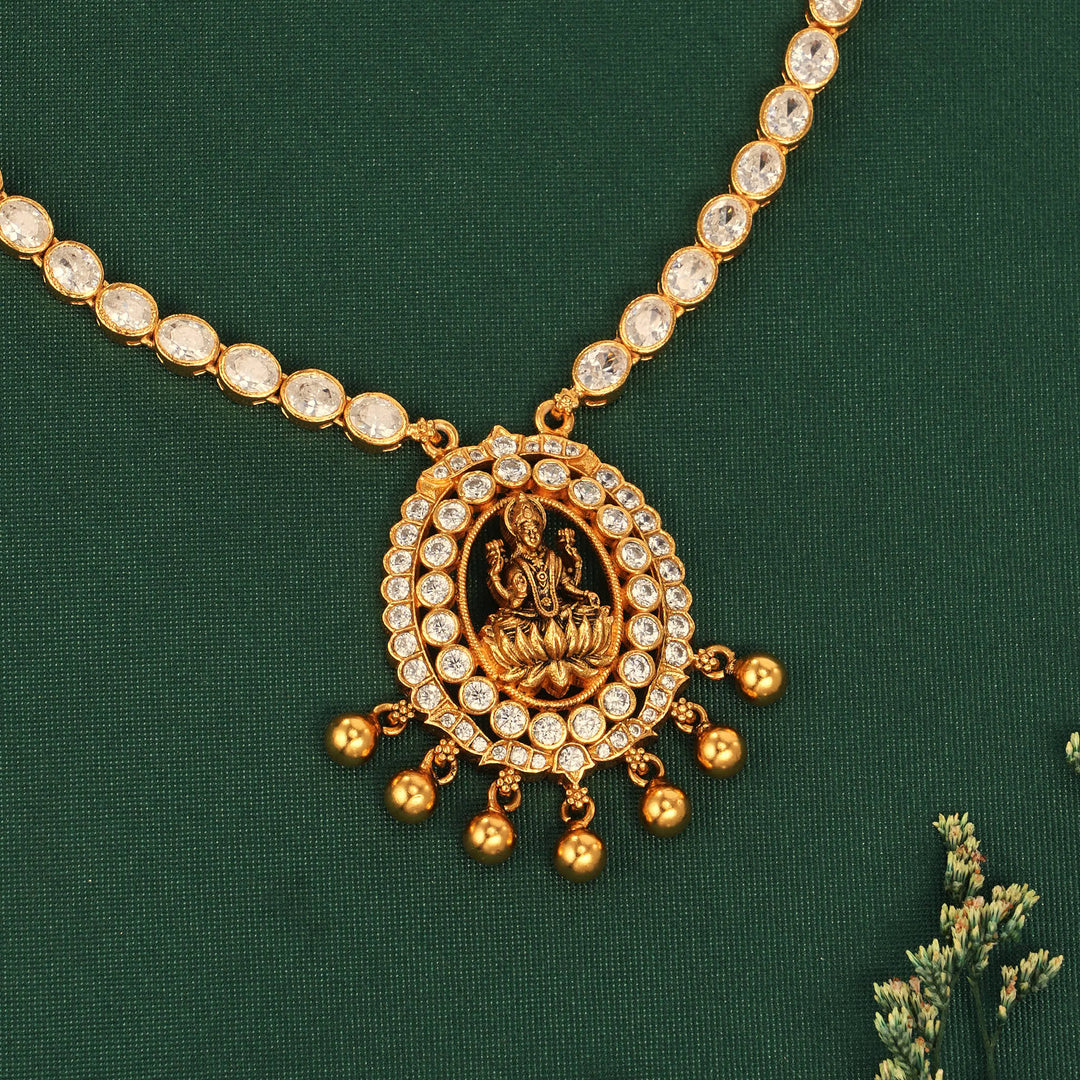 Ishnaya Nagas Short Necklace