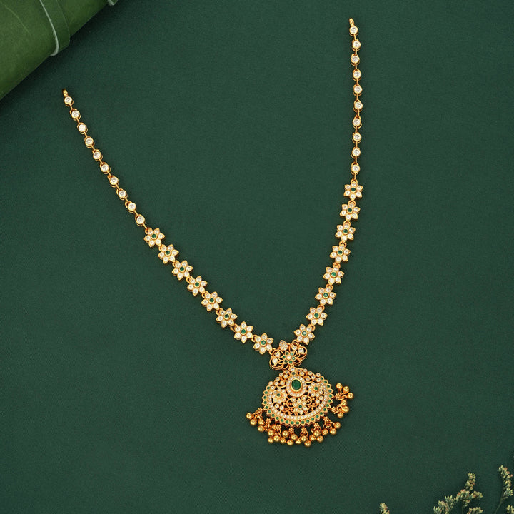 Riyanaa Stone Short  Necklace