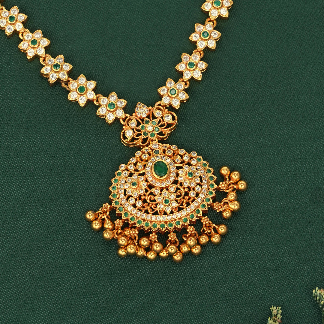 Riyanaa Stone Short  Necklace