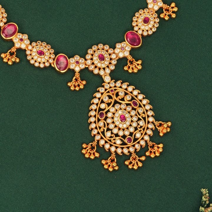 Taarinya Stone Short Necklace
