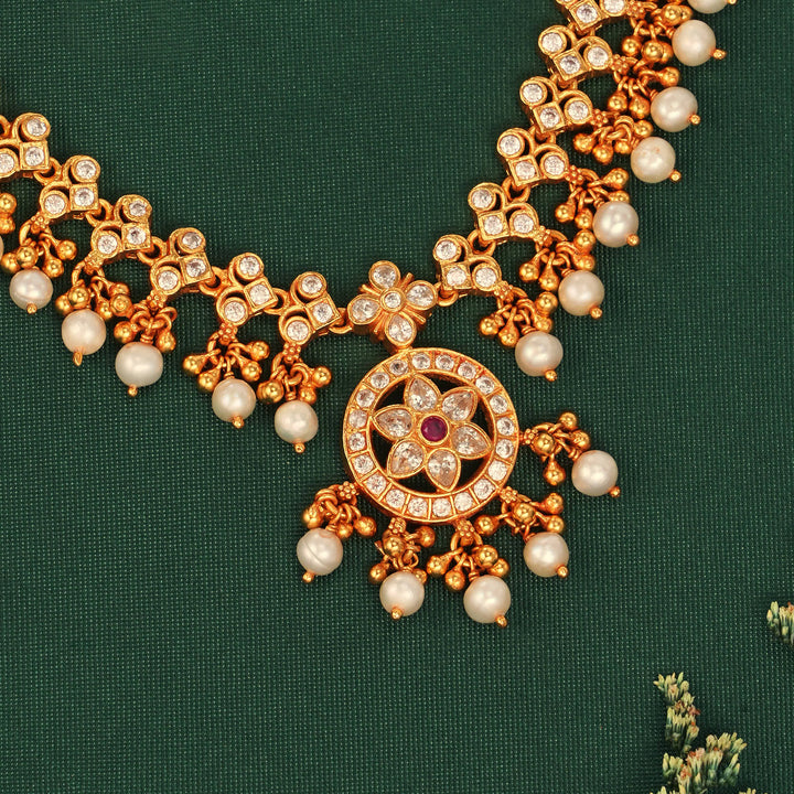 Nishara Stone Short  Necklace