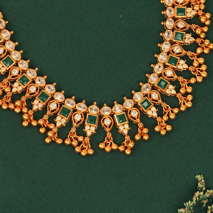 Yaanvika Stone Short  Necklace