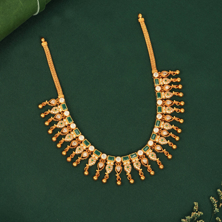 Elavika Stone Short  Necklace