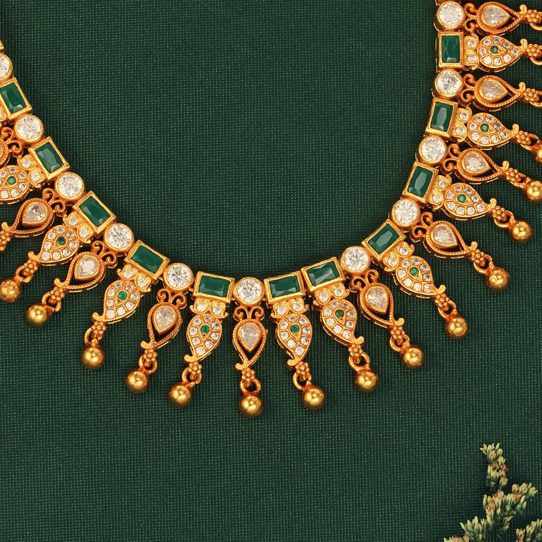 Elavika Stone Short  Necklace