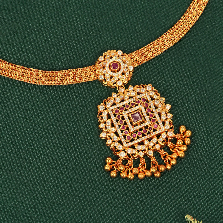 Nishara Attigai Necklace