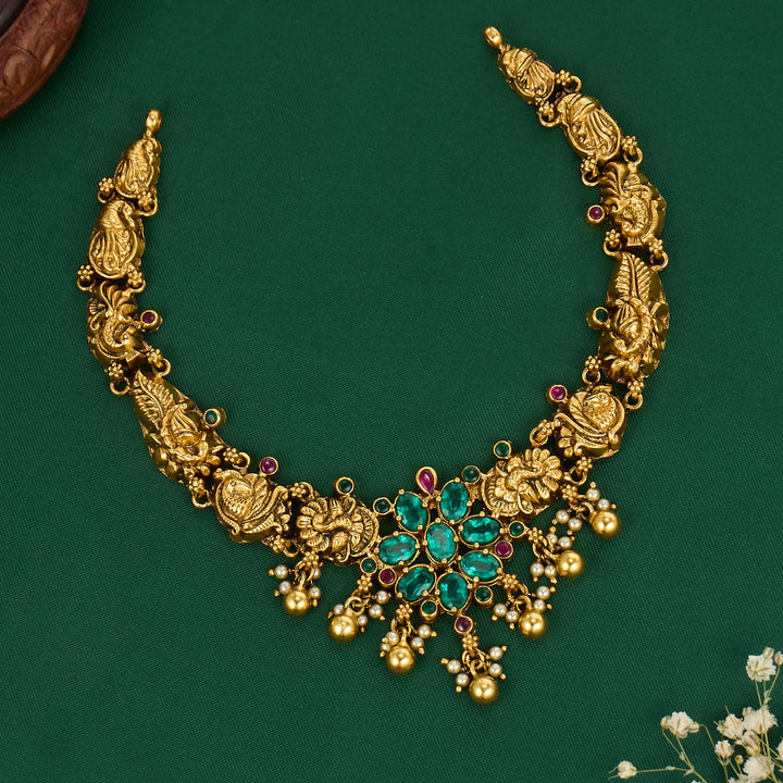 Mesmerizing Nagas Short Necklace